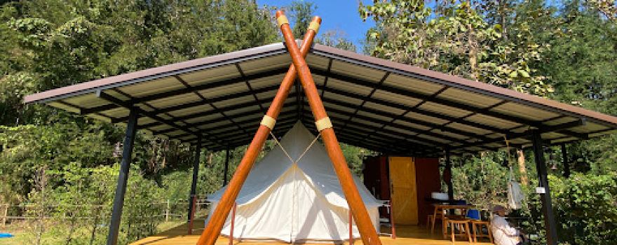 Baan Rai Lake View บ้านไร่เลควิว จุดกางเต้นท์ ร้านกาแฟ The coffee shop with beautiful landscape and gorgeous mountain views which include a large scenic lake, outdoor spaces for camping experience with the natural surroundings and outdoor activities.