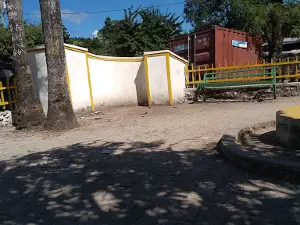 Place publique de Baradères