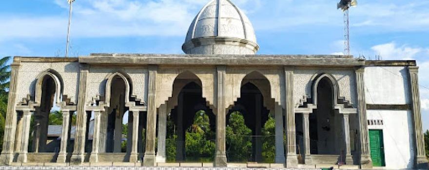 Masjid Al-Aminiah Seuneubok Antara