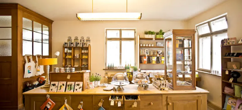 Jöslar Lokal - Laden - Kino