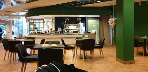 Ekenäs simhall och bollhall