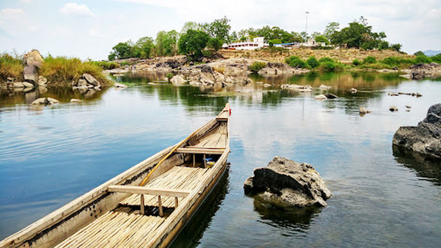 The Leaning Temple of Huma