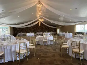 Woodstone Country Club and Lodge