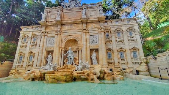 Fontana Di Trevi em Serra Negra