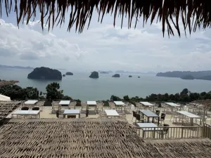 Khaothong Hill