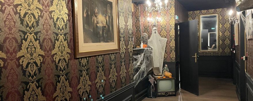 Glorious Escape Game