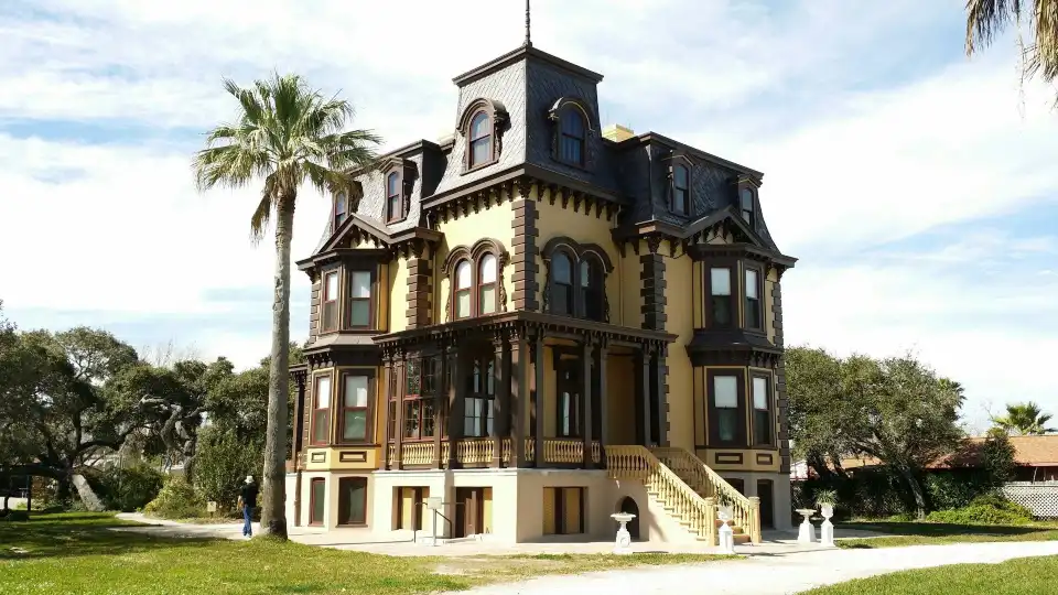 4_Fulton Mansion