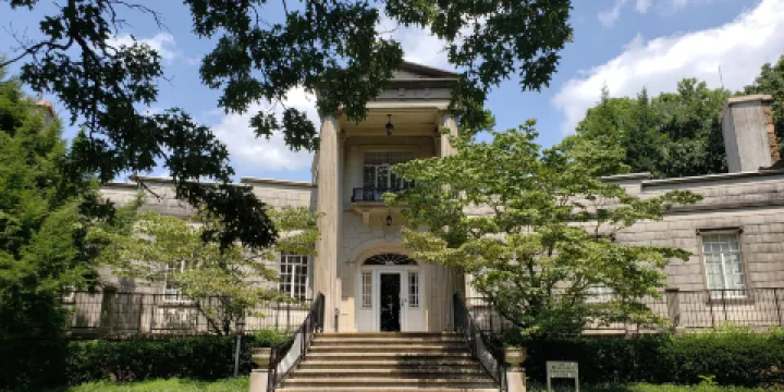 Burritt on the Mountain