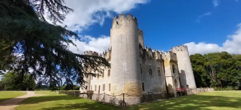 Campanile properties in Gironde