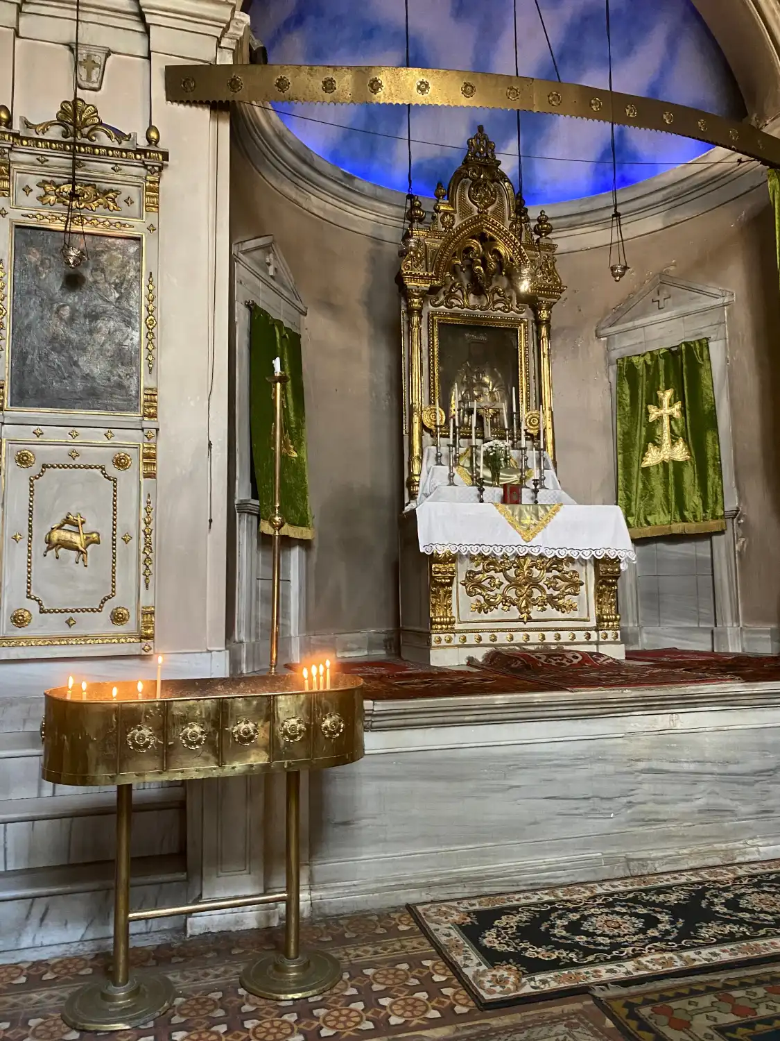 Hotels in der Nähe von Surp Takavor Church