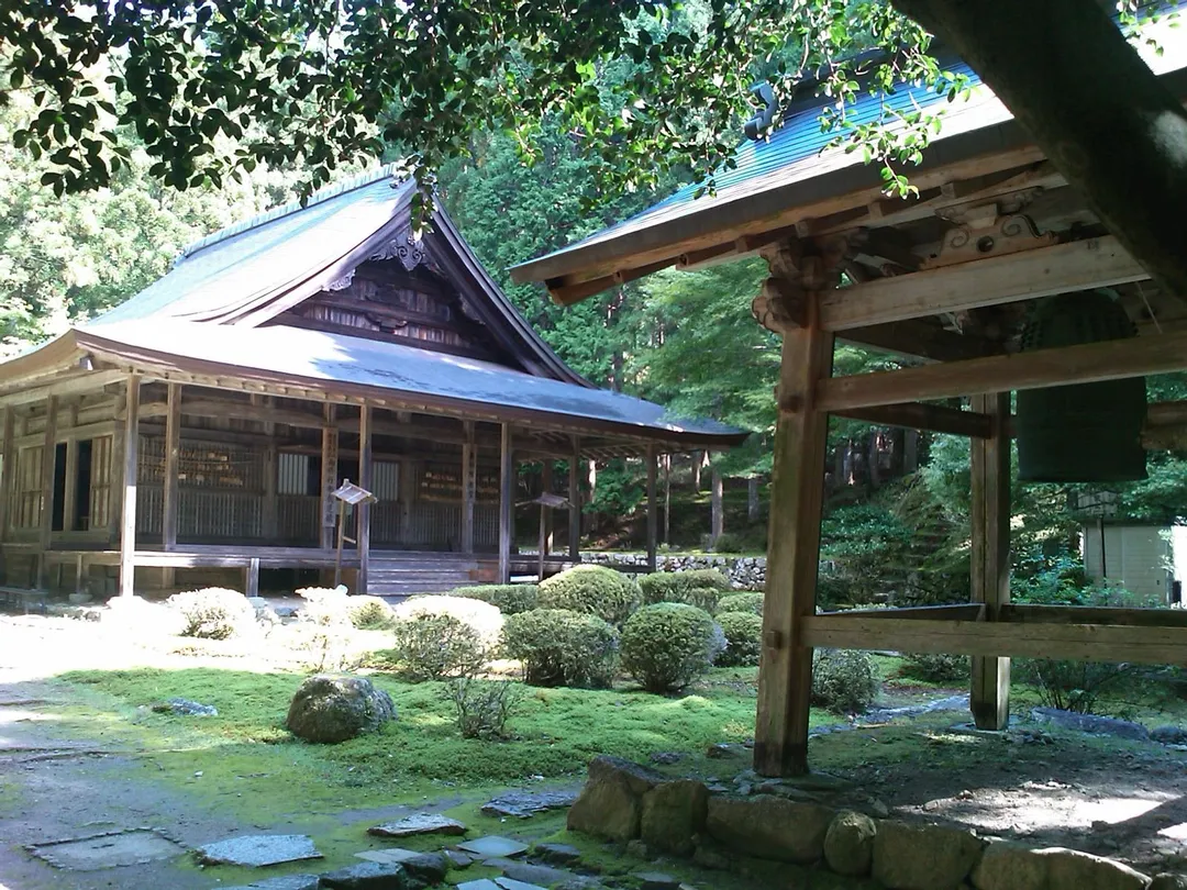 4_Raigo-in Temple