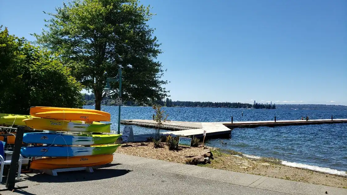Hotels in der Nähe von Doris Cooper Houghton Beach Park
