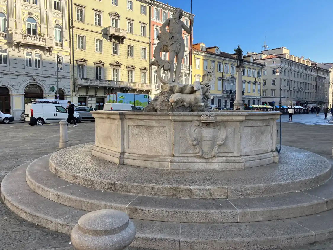 Hotel in zona La Fontana del Nettuno
