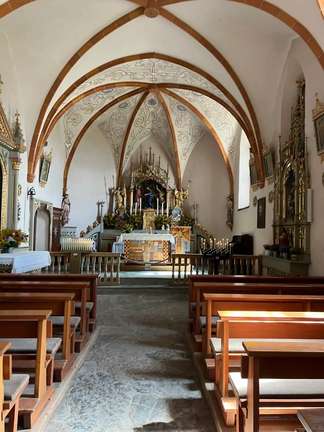 Hotels near I santuari di Santa Croce e Oies