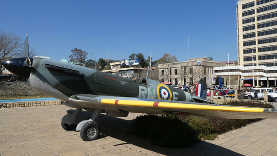 Makoanyane Square