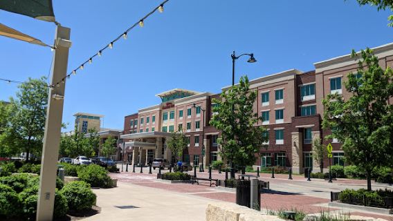 Blue Earth Plaza