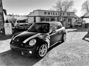 Old Philips 66 Building / Rasch Garage