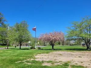 Robert E Post Memorial Park