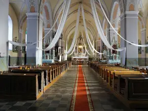 YLAKIŲ VIEŠPATIES APREIŠKIMO ŠVČ. MERGELEI MARIJAI BAŽNYČIA