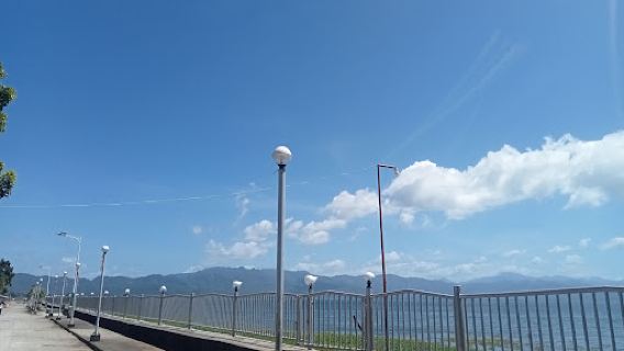 Lake Mainit Boulevard