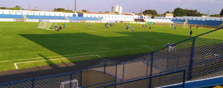 Estádio Divino Garcia Rosa