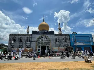 Yaha Central Mosque