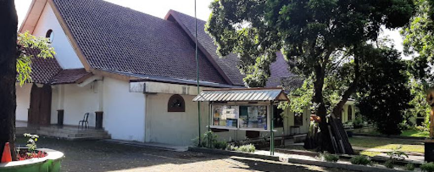 Gereja Katolik Paroki St. Stanislaus Girisonta