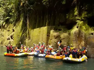 Sipispis Arung Jeram