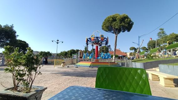 Snober Land