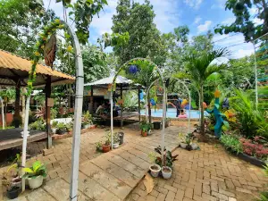 Wisata Taman Tectona