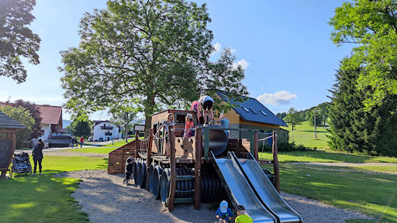 Dětské Hřiště v obci Strážné