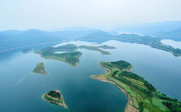 Qingshui Lake Tourist Area, Changde