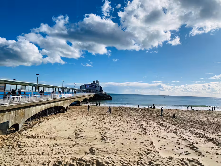${{cityDName}} to Bournemouth Flights