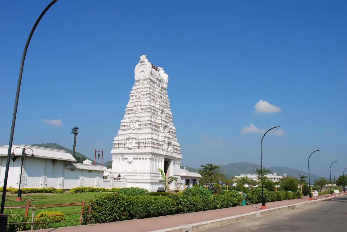 Các khách sạn gần Purva Tirupati Shri Balaji temple