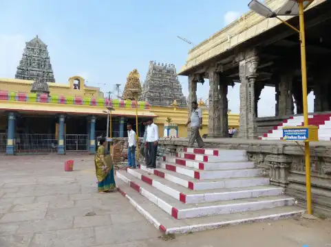 Hotel dekat Kamakshi Amman Temple