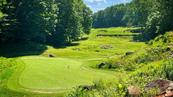 Tot Hill Farm Golf Club