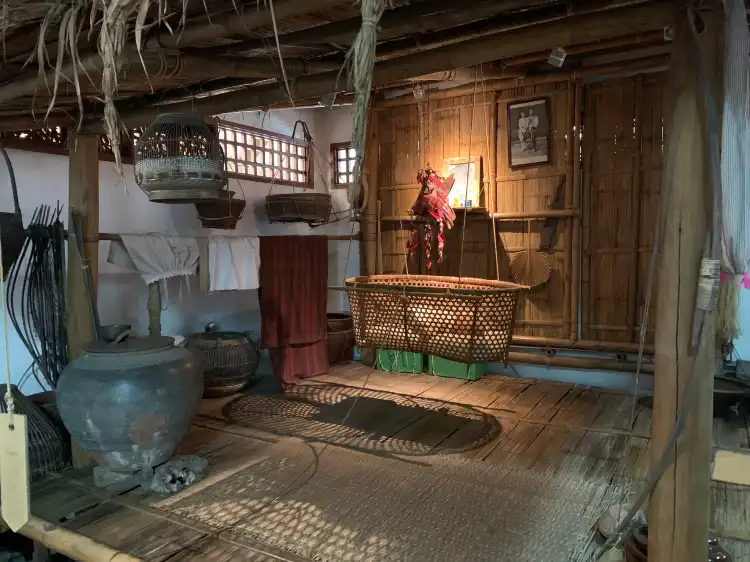 Hotels near SGT. MAJ. Folk Museum