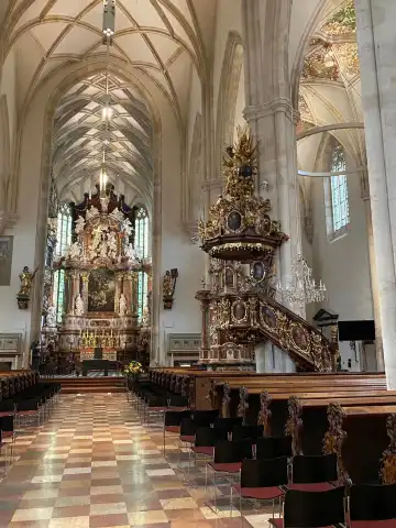 Hotels near Cathedral