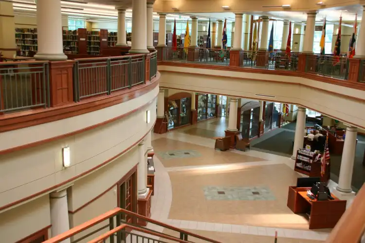 Hotels near Midwest Genealogy Center