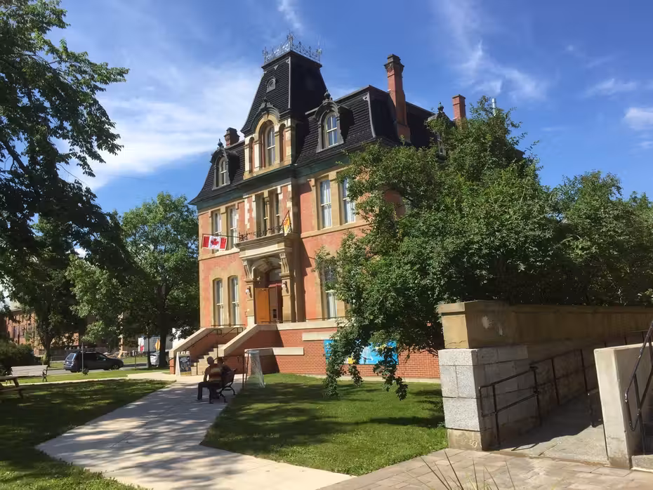 Tiket pesawat Split Fredericton