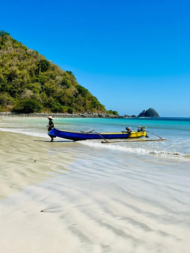 2_Selong Belanak Beach