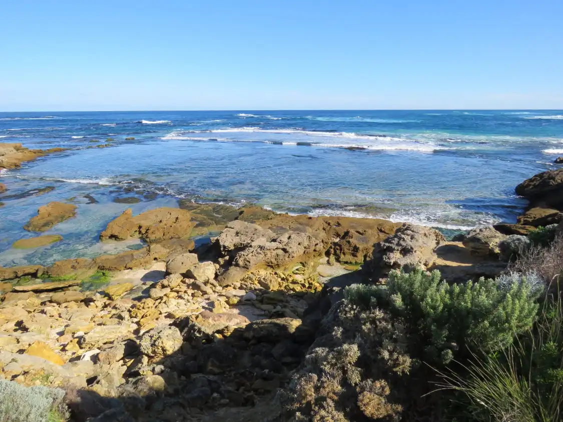 Hotels near Warrnambool Breakwater