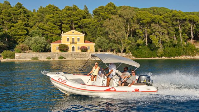 Pipis Boats | Ενοικίαση Σκαφών Λευκάδα