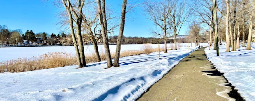 Congers Lake