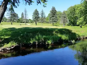 X to C's Riverview Golf Course