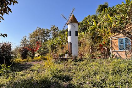 Cuối Chân Đồi cafe