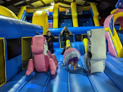 Jumparooz Inflatable Park