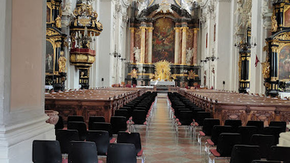 Tourist-Information Passau Rathausplatz