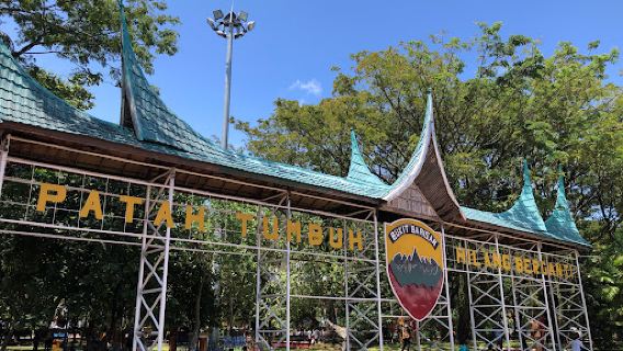 Imam Bonjol Square