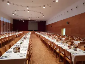 Stadthalle